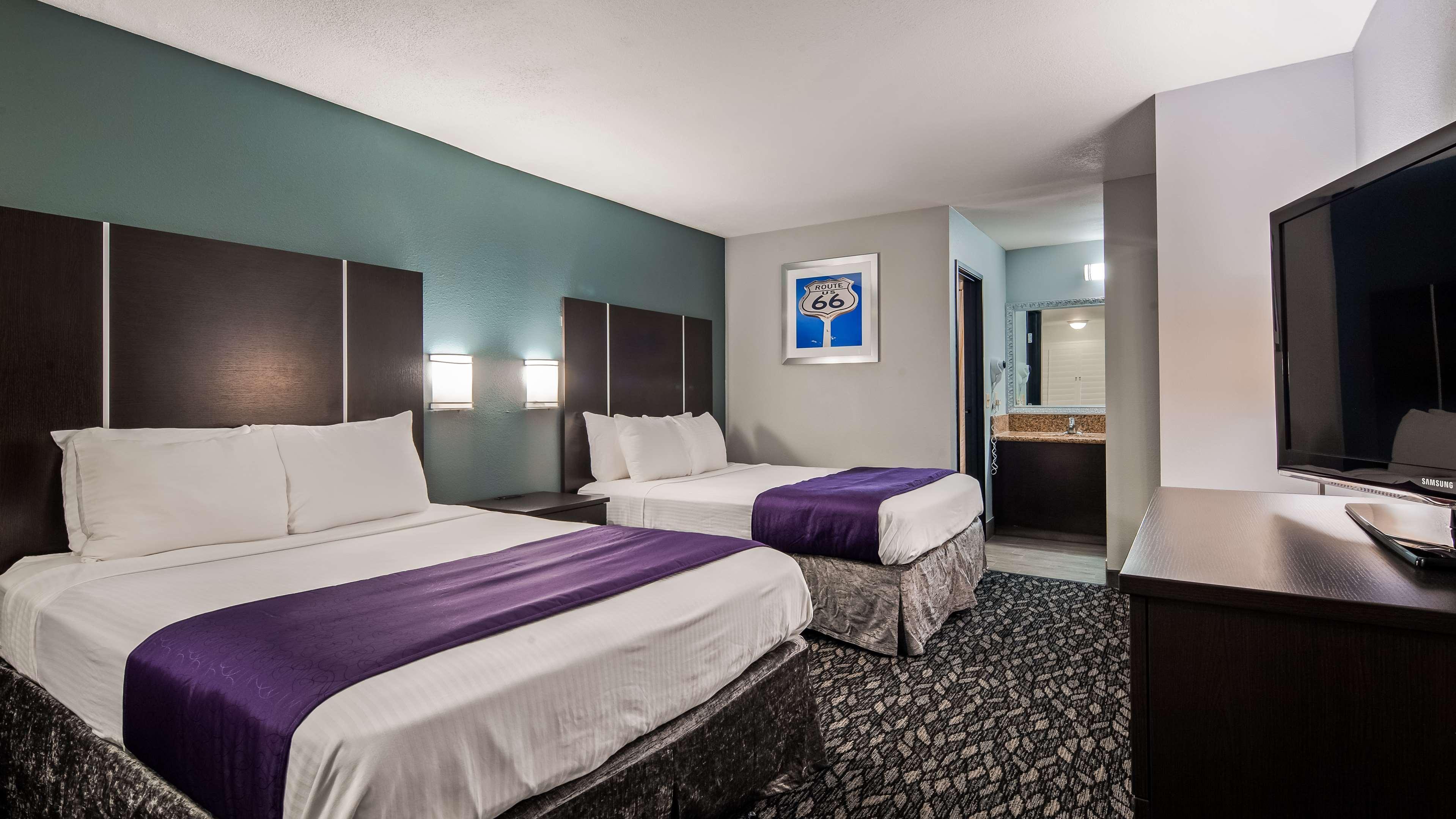 Best Western Desert Villa Inn Барстоу Екстериор снимка