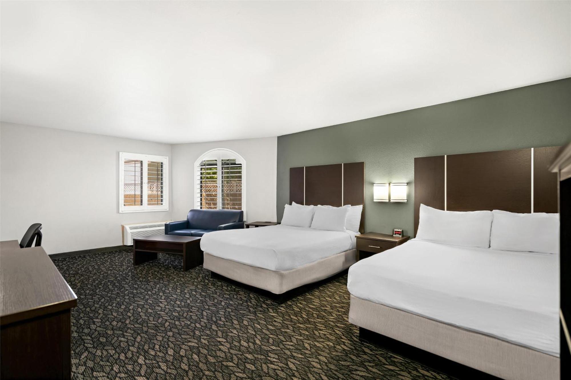 Best Western Desert Villa Inn Барстоу Екстериор снимка