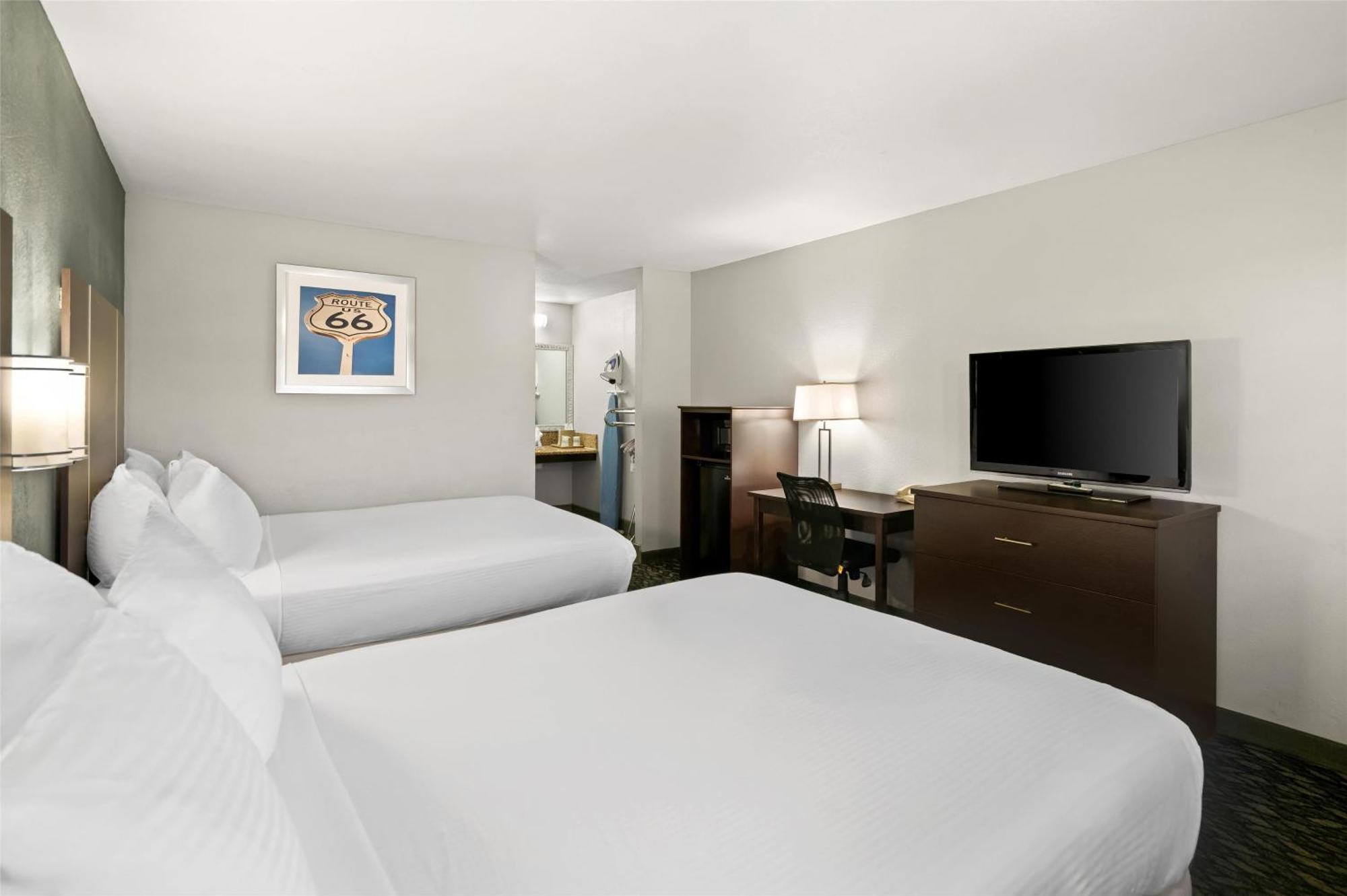 Best Western Desert Villa Inn Барстоу Екстериор снимка