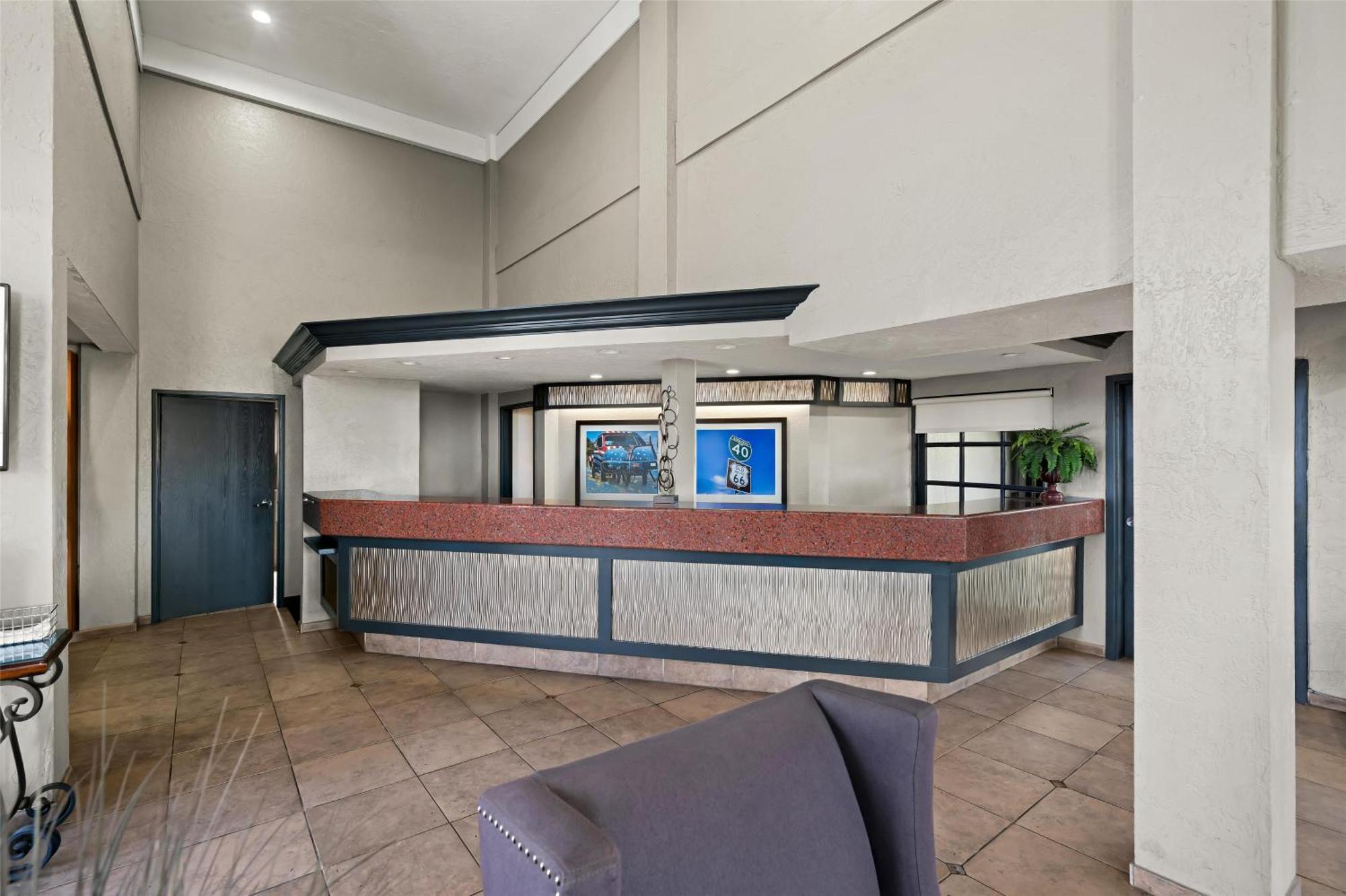 Best Western Desert Villa Inn Барстоу Екстериор снимка